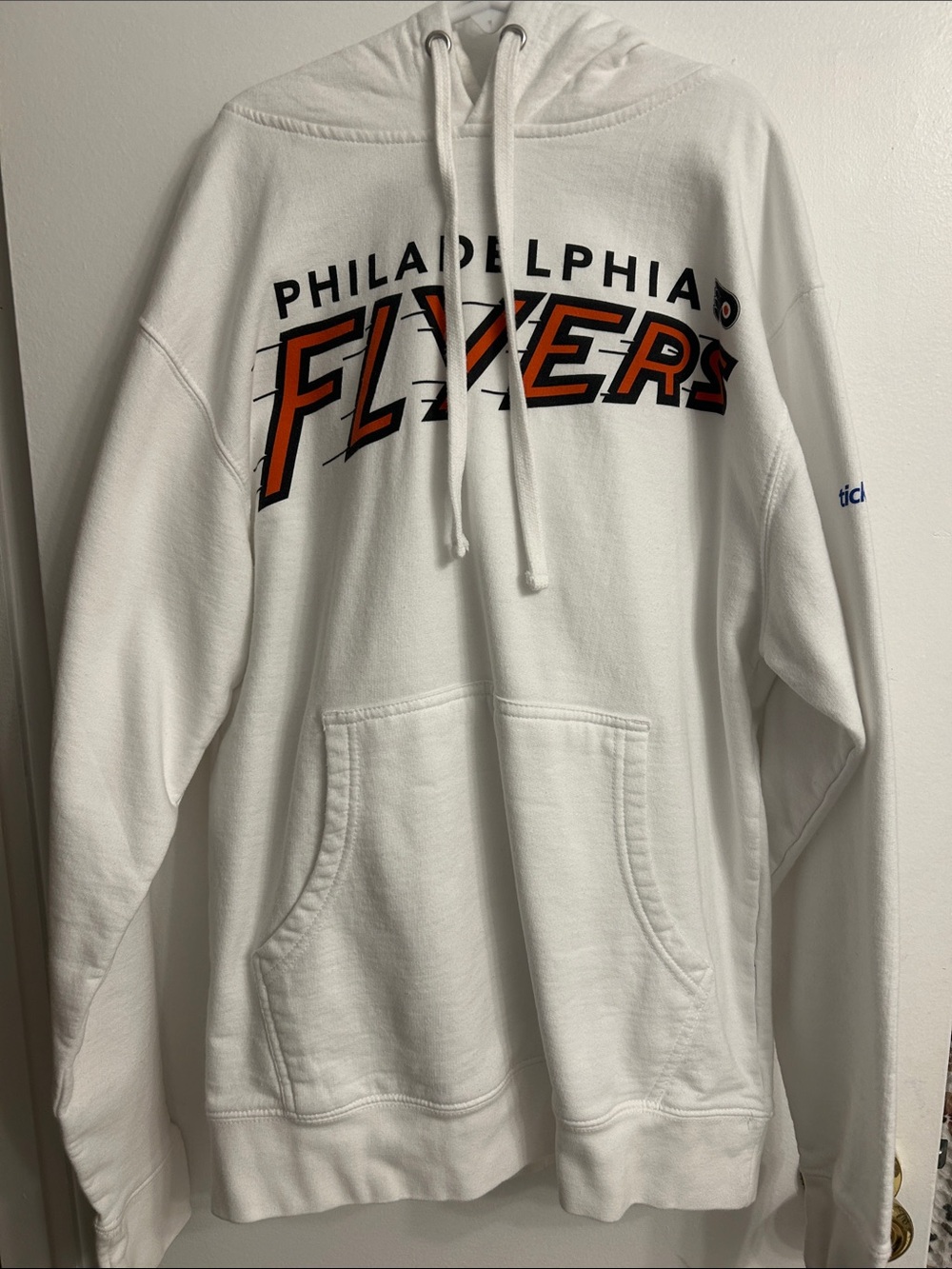 Philadelphia Flyers White Pullover Hoodie